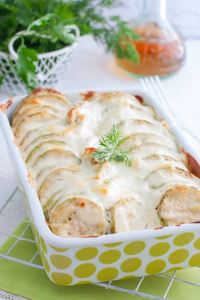 Courgettes baked in sour cream, selective focus — Stock Photo, Image