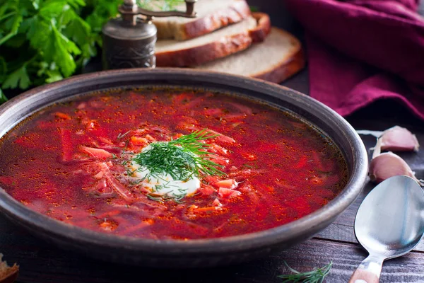 Traditional Ukrainian soup - borsch, horizontal — Stock Photo, Image