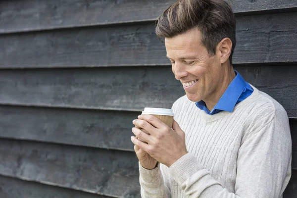 Heureux homme du Moyen Âge Boire du café — Photo