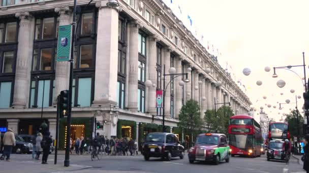 Varuhuset Selfridges Oxford Street London England November 2017 Video Trafik — Stockvideo