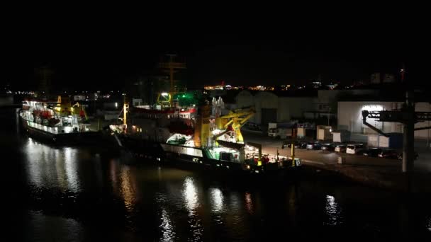 Bremerhaven Harbour Octobre 2016 Extrait Nocturne Des Navires Wega Komet — Video