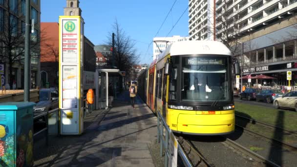 2018 Trams Traffic Spandauer Strasse Berlin Germany Video Traffic People — 비디오