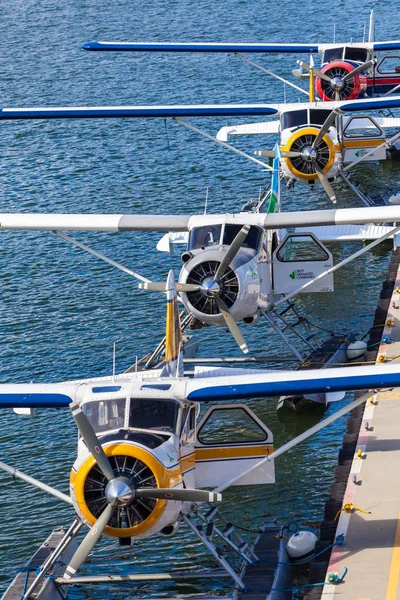 加拿大温哥华海滨的水上飞机 — 图库照片