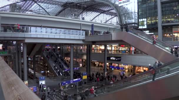 Timelapse Hauptbahnhoff Wnętrze Dworca Kolejowego Berlin Niemcy Luty 2020 Wideo — Wideo stockowe