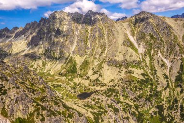 Tatras yüksek. Slovakya. Solisk vadiye görüntüleyin. Dağ manzarası.
