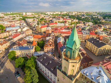 Lublin gelen kuş bakışı. Old Town, teslis prensibine Kulesi, Crown Mahkemesi ve diğer anıtlar bir Lublin.