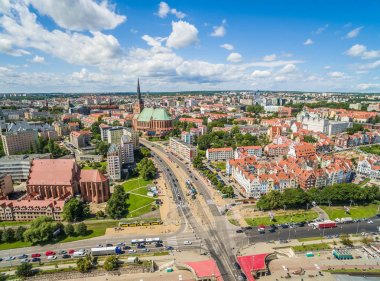 Szczecin - katedral ile eski şehir manzara. Szczecin hava görünümünü.