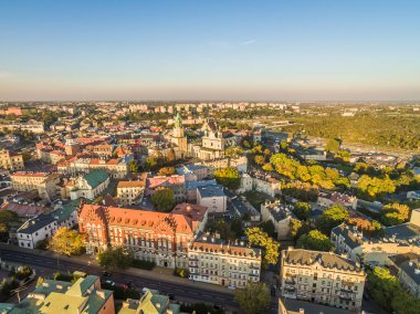 Lublin gelen kuş bakışı. Şehir Manzaralı teslis prensibine kule ve Lublin Katedrali.