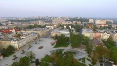 Lublin bir kuş bakışı üzerinden. Litvanya dili Meydanı üzerinde uçuş. Sabah Krakowskie Przedmiecie, Lublin, havadan görülür. Ünlü yerler ve truistic olarak görülen hava etkinlikler.