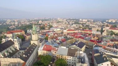Hava manzara Lublin. Eski şehir Lublin ve karakteristik bir kuş bakışı yerleştirir. Ünlü yerler ve truistic olarak görülen hava etkinlikler.