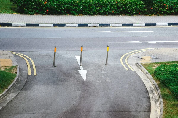 Prohibited turn. Road markings. — Stock Photo, Image