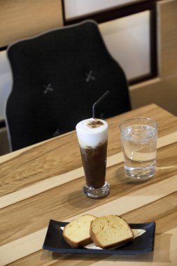 Buzlu - soğuk kahve