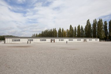 Dachau toplama kampı - dış yapı ile eğe
