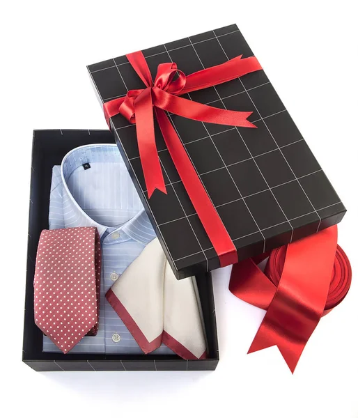 Gift box and shirts — Stock Photo, Image