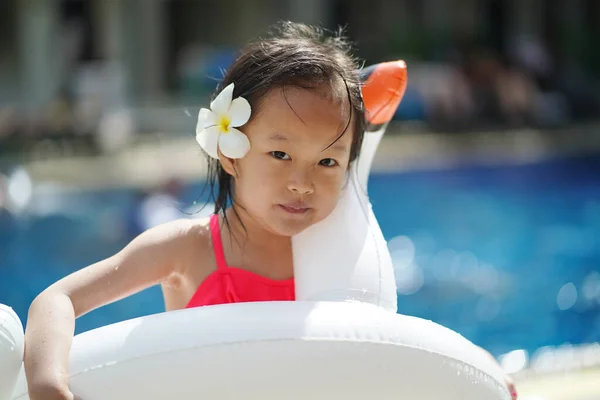 Asian Chinese Child Her Float Swimming Pool — Stock Photo, Image