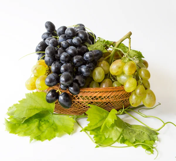 Uvas doces na mesa — Fotografia de Stock