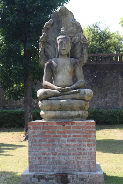Estátuas de Buda Velha, Wang Narai Lopburi — Fotografia de Stock