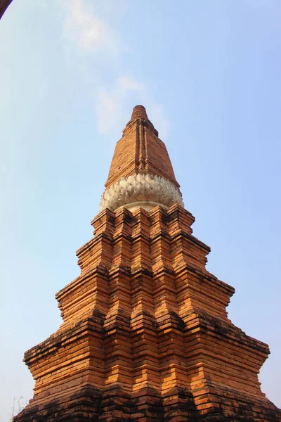 Tayland Tarih Parkı Lopburi, eski bina, heykelin görünümü. — Stok fotoğraf