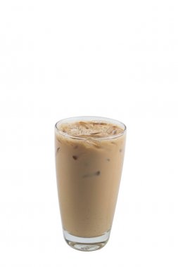 Buzlu latte kahve cam fincan beyaz arka plan üzerinde yalıtmak. Toplantısı