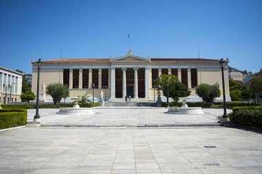 01 Ekim 2018-Atina, Yunanistan. Atina Akademisi, Atina Üçlemesi üç neoklasik binadan oluşur: Akademi - Üniversite - Kütüphane, Yunanistan