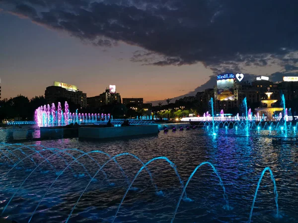 Сентября 2019 Бухарест Румыния Открытие Фонтанов Площади Unirii Центре Столицы — стоковое фото