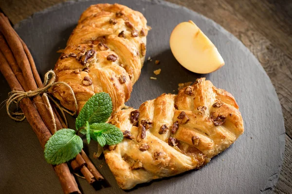 Délicieux Strudel Aux Pommes Délicieux Gâteau — Photo