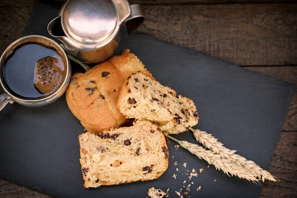 Delicious Meal Panettone Black Coffee — Stock Photo, Image