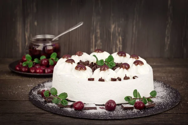 Tejszínes Torta Tejszínhabbal Meggyes Étcsokoládéval Schwarzwald Torta — Stock Fotó