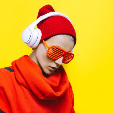 DJ kız müzik parti moda kentsel parlak stil