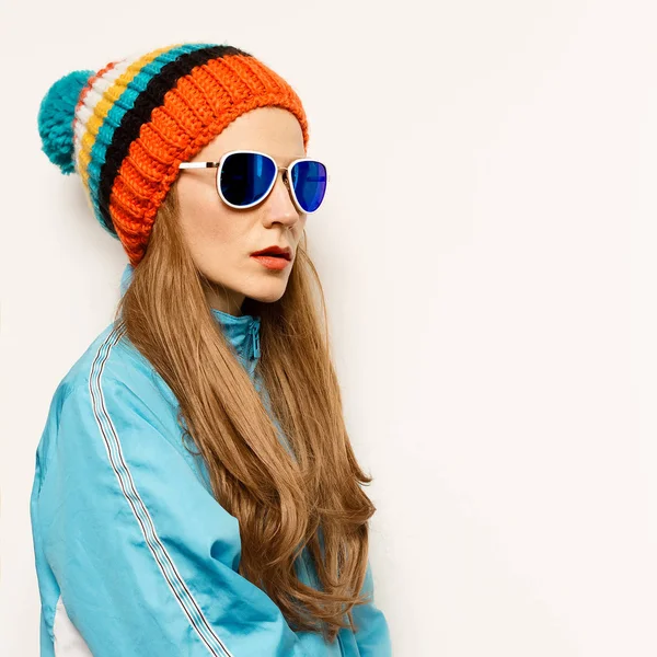 Girl Pom pom hat and stylish glasses. Snowboard Warm fashion acc — Stock Photo, Image