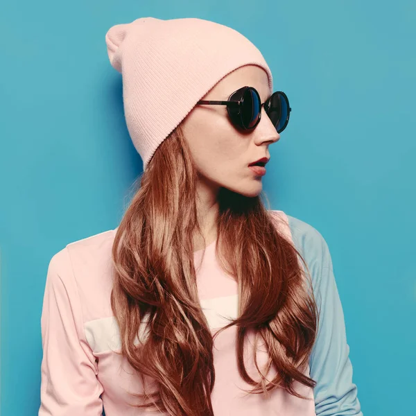 Amazing girl Autumn -spring fashion outfit. Vanilla style hipste — Stock Photo, Image