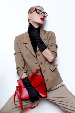 Cinsel Vintage Moda Bayan bej klasik kostüm ve şık ac