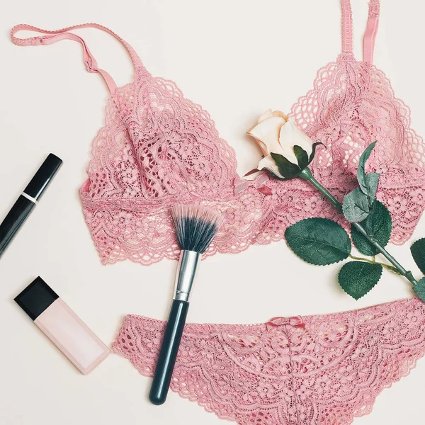 Lingerie tendance. Concept de mode. Sous-vêtements en dentelle pour femmes. Romain — Photo