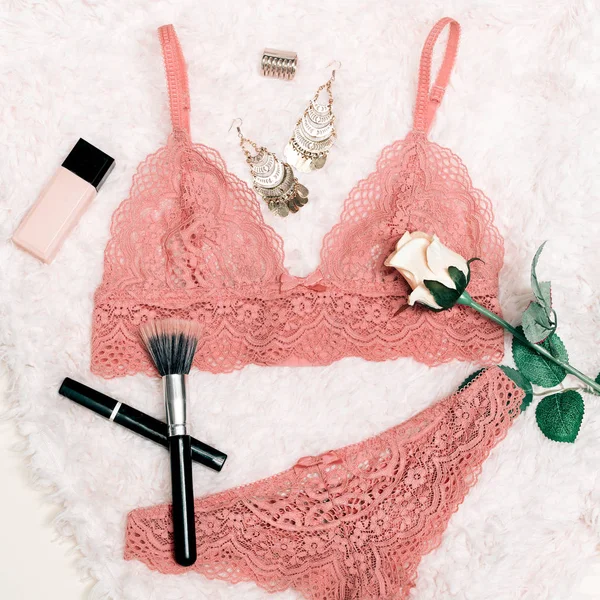 Trend Lingerie. Fashion concept. Lace ondergoed voor vrouwen. Roman — Stockfoto