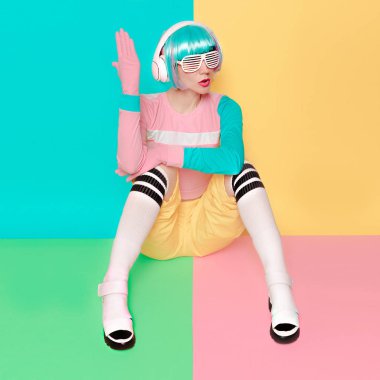 Moda Pop sanat tasarımı. DJ Lady. Tatlı vanilya parti stili