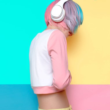 Vanilya Dj kız titreşim. Yaratıcı en az moda stil