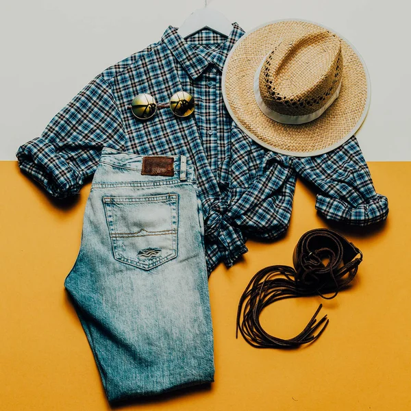 Cowboy land outfit. Fashionabla tillbehör. klädstil — Stockfoto