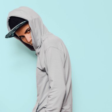 Hip Hop tarzı kız moda kentsel kültür kıyafeti