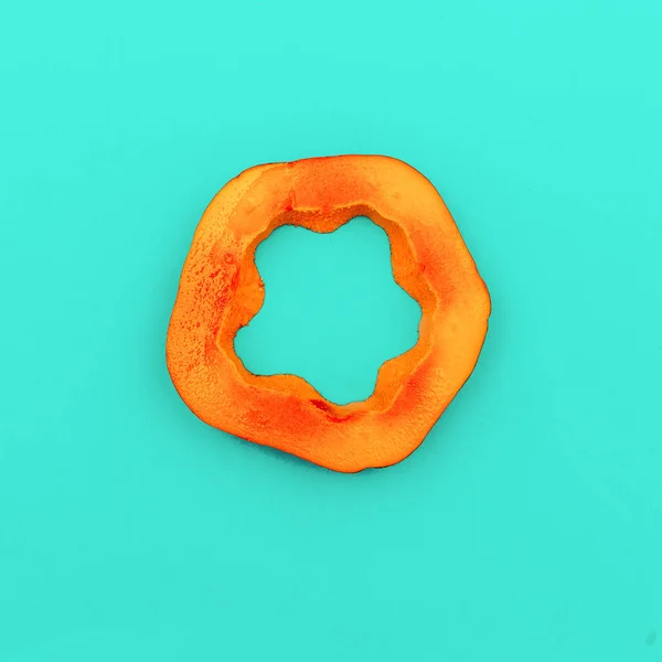 Papaye Orange Love fruit. Nouvelles idées tropicales. Créatif minimal — Photo