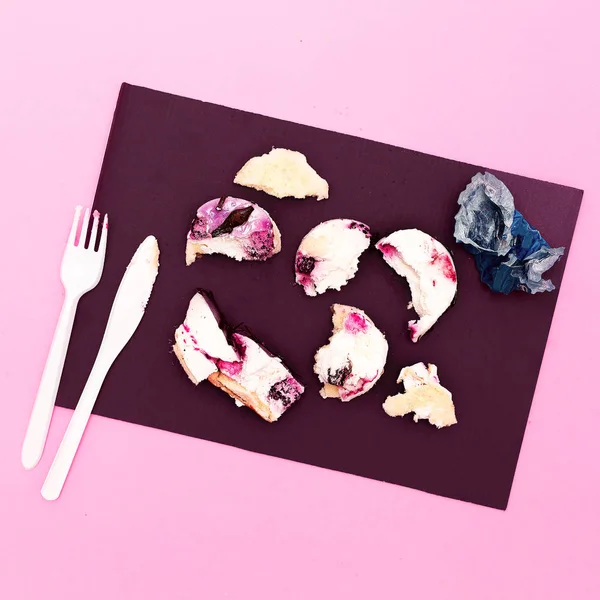 Mini pastel destruido estilo creativo mínimo de comida rápida — Foto de Stock