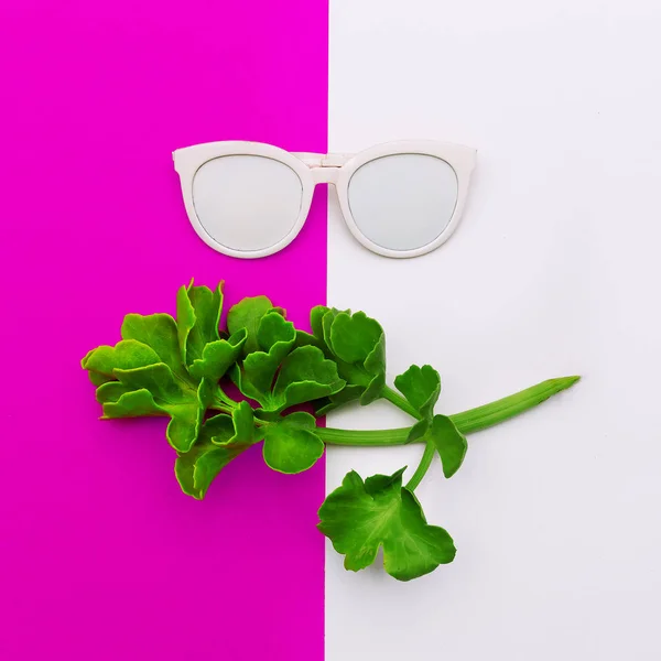 Moda aksesuar beyaz güneş gözlüğü Minimal sanat tasarım — Stok fotoğraf
