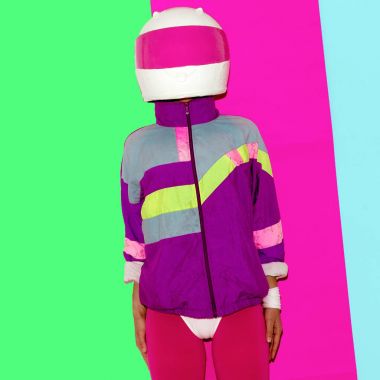 Bir motosiklet kask modeli. En az moda sanat. dönemi rave