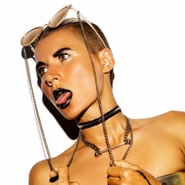 Seksi Model Swag lüks stil. Altın parti. 