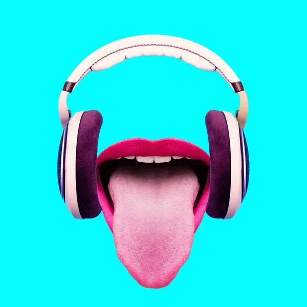 Слухай смішну музику. Навушники і божевільний рот. Мінімальне мистецтво d — стокове фото