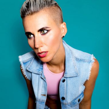 Erkek Fatma tarzı kız moda saç modeli. Kısa saç fikir
