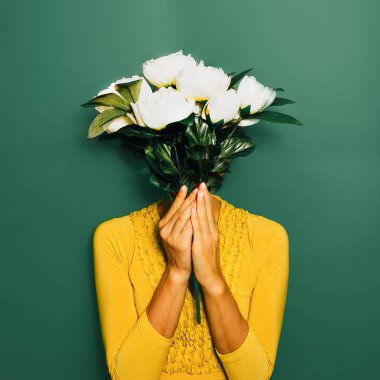 Vintage Bayan peonies bir buket. Bahar stili