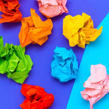 Zaman coworking renkli kağıt minimal sanat ofis tasarım