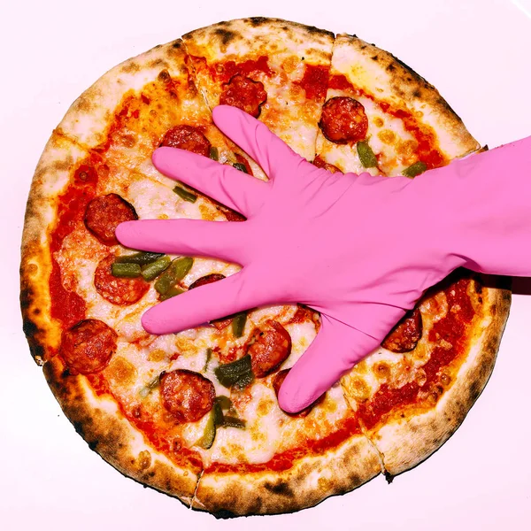 Food porn. Pizza Lover.  Minimal fashion design art — Stock Photo, Image