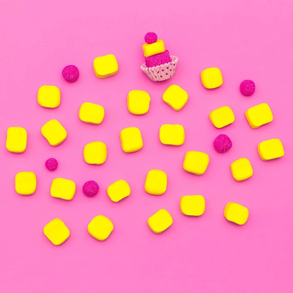 Conjunto de doces. Humor Candy Pink. Arte Flatlay mínima — Fotografia de Stock