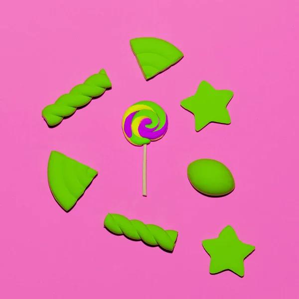 Lollipop e Sweets. Mínimo. Candy colorido humor Flatlay Art — Fotografia de Stock